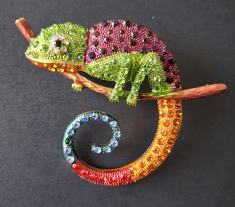 Gecko Lizard Brooch Pins Gems, Colorful enameling 2.75" Wide - Image 4