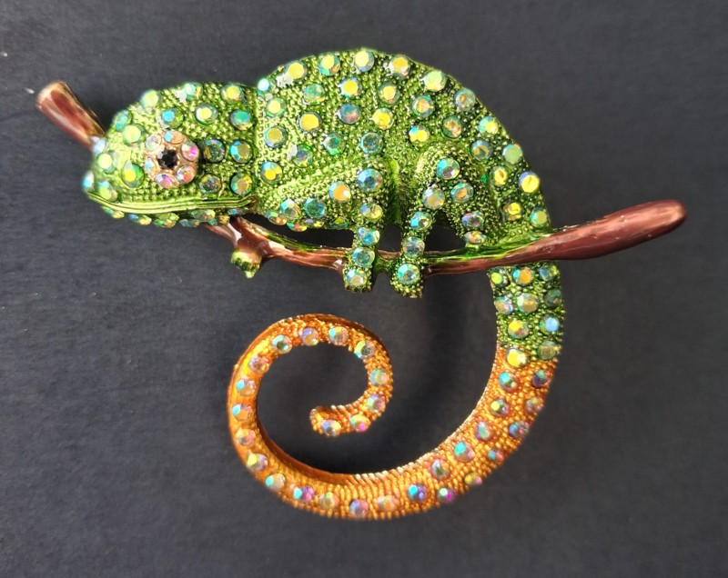 Gecko Lizard Brooch Pins Gems, Colorful enameling 2.75" Wide - Image 3
