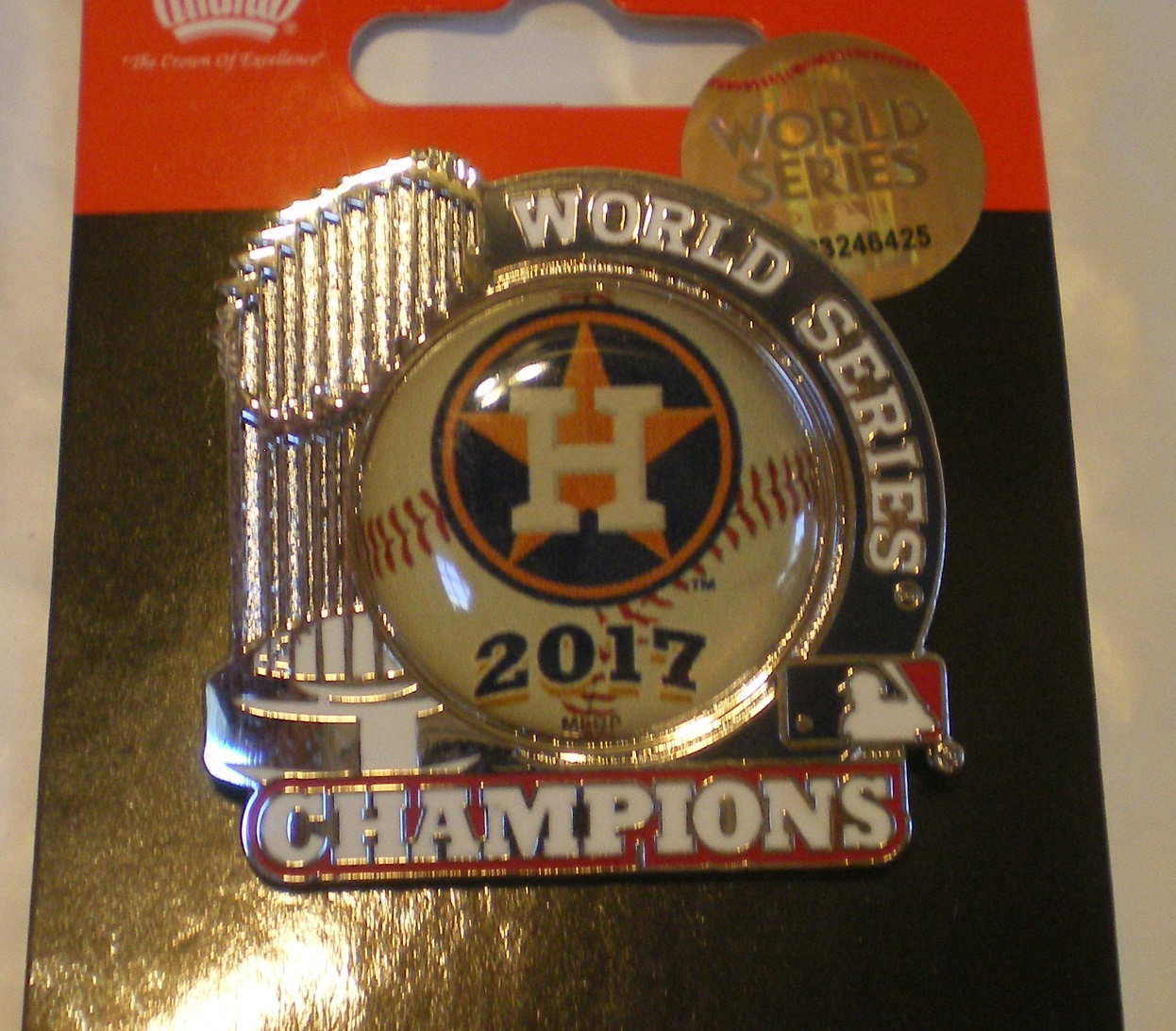 Houston Astros MLB Baseball Team Logo Hat Lapel Pin about 1" - Image 2