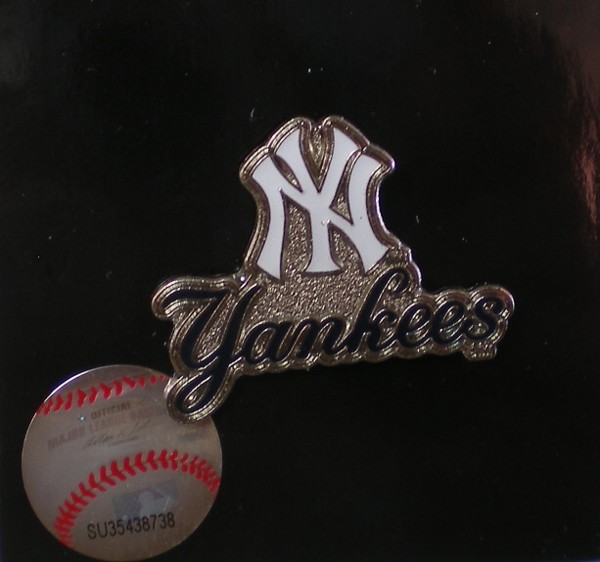 New York Yankees MLB Baseball Team Logo Hat Lapel Pin about 1" - Image 4